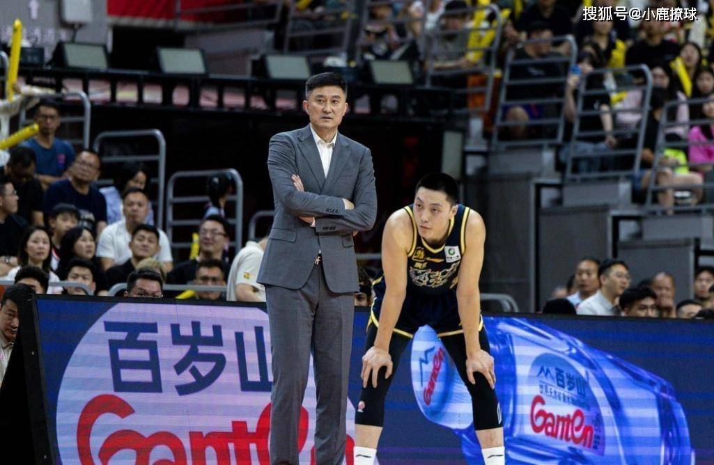 原创             广东豪华冲冠阵容出炉！萨林杰携手六位国手，杜锋要打乱争冠格局