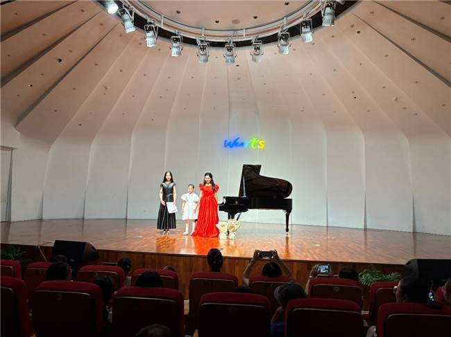 青年钢琴家李昕昱音乐会在杭州成功上演