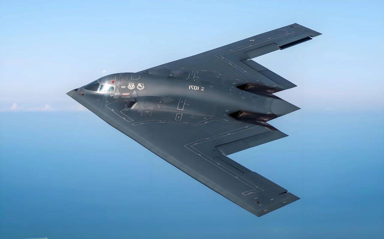 西陲魅影！51米巨翼撕裂长空，轰-20前奏还是幽灵先锋？