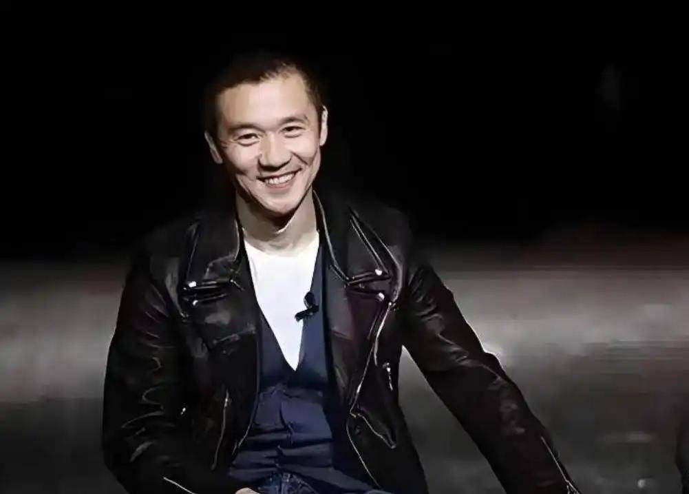 黄志忠做梦不敢信，抛弃的患难之妻，竟成别人眼中的珍宝