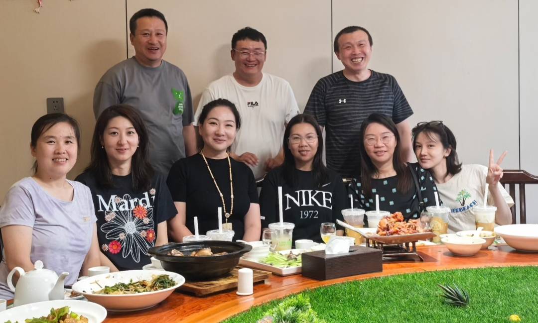36岁陈小纭回吉林老家探亲，陈小纭母亲罕露面，家中装修朴实简约