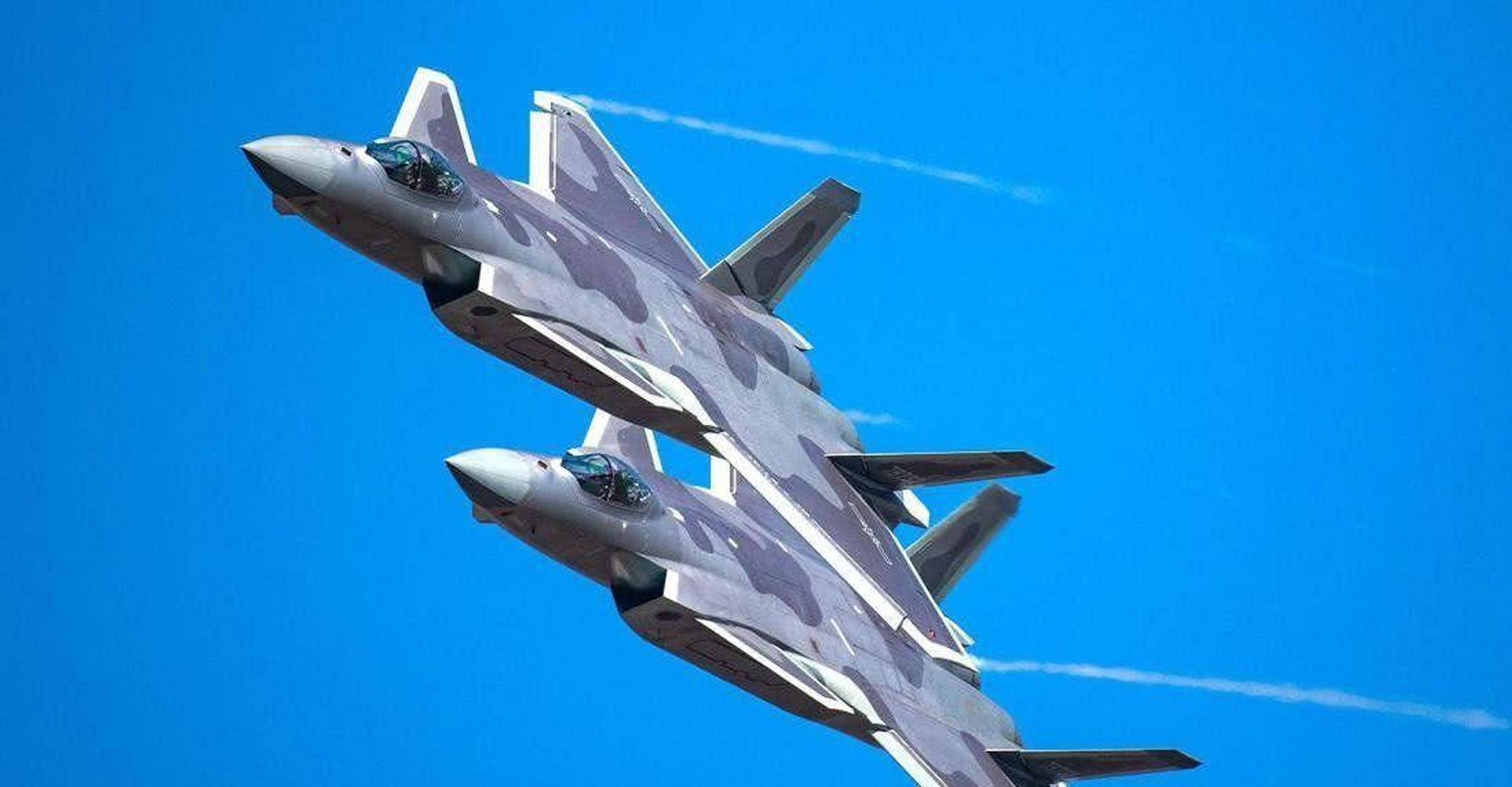 美国F-22战机过于先进导致停产，可千算万算没算到中国研制出歼20