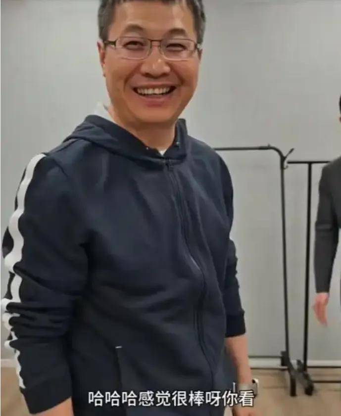 原创             王腾不止一次泄密，雷军挥泪斩爱将给足体面……