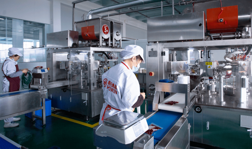 策下火锅食材产业链的“冰与火之歌”PG麻将胡了免费试玩模拟器内循环政(图1)