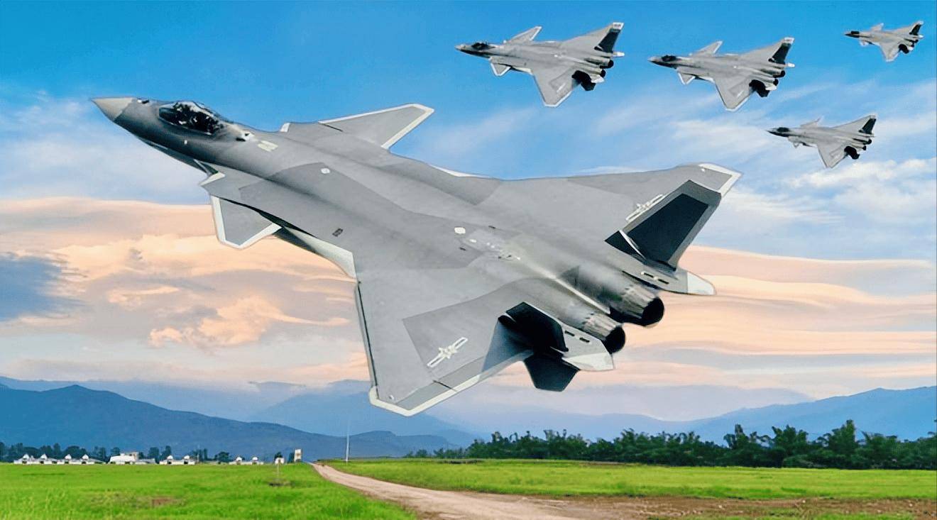 中国歼-20年产突破百架反超美军总量，F-22停产F-35紧张分配！