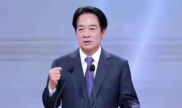 南海30万吨舰队就绪，解放军中将点破攻台真相！赖清德冷汗直流
