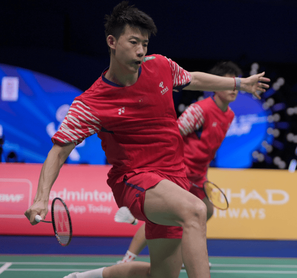 原创 单局21-9碾压!冯彦哲/黄东萍2-0日本混双,晋级韩国公开赛八强