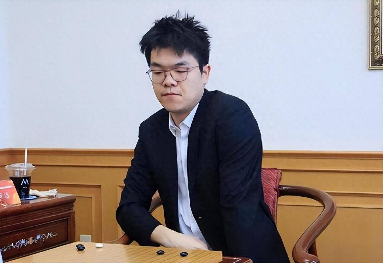 00后屠晓宇逆袭柯洁！棋圣战决赛1:1平决胜在即