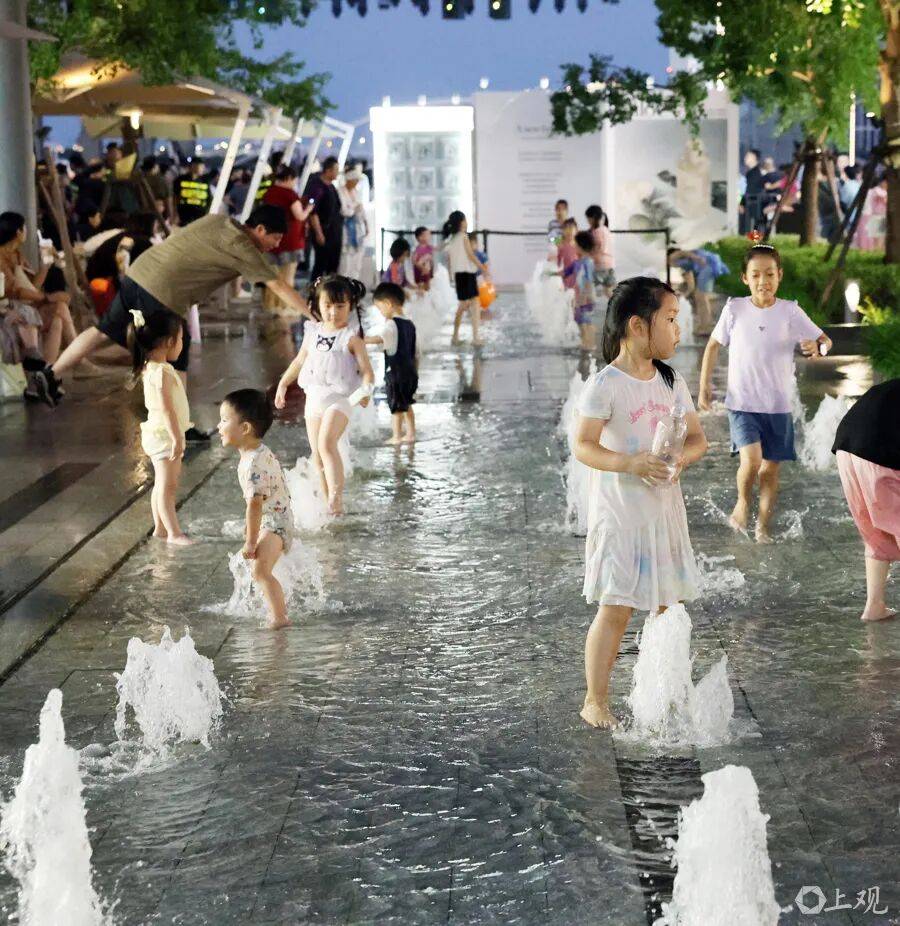上海明起气温“2”字头！穿了半年的短袖终于要换了，降温+降雨+大风，冷空气这天开始发威
