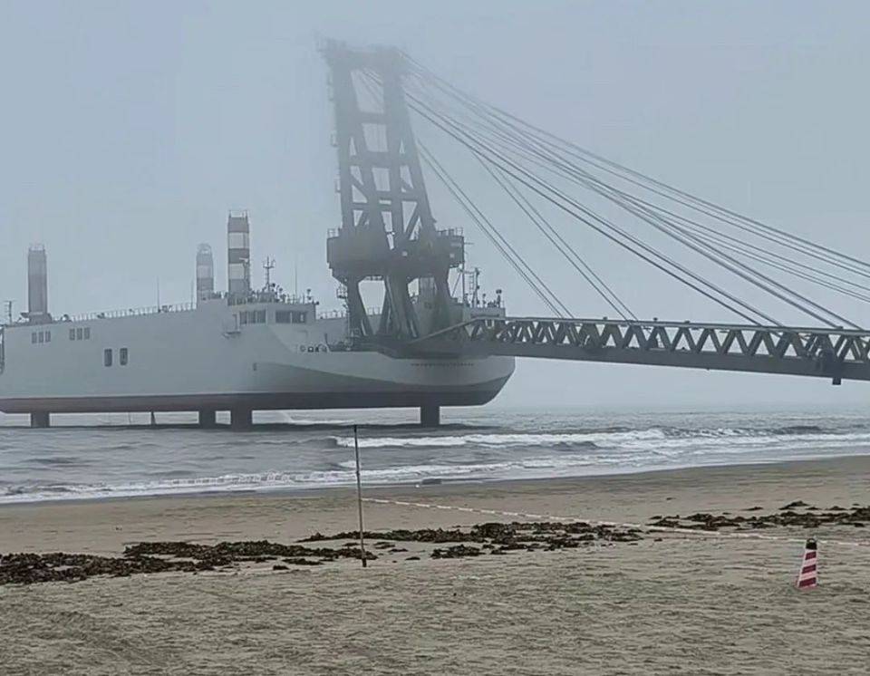 第二批登陆驳船爆产能，多个OSINT研判：大陆准备两栖攻击作战