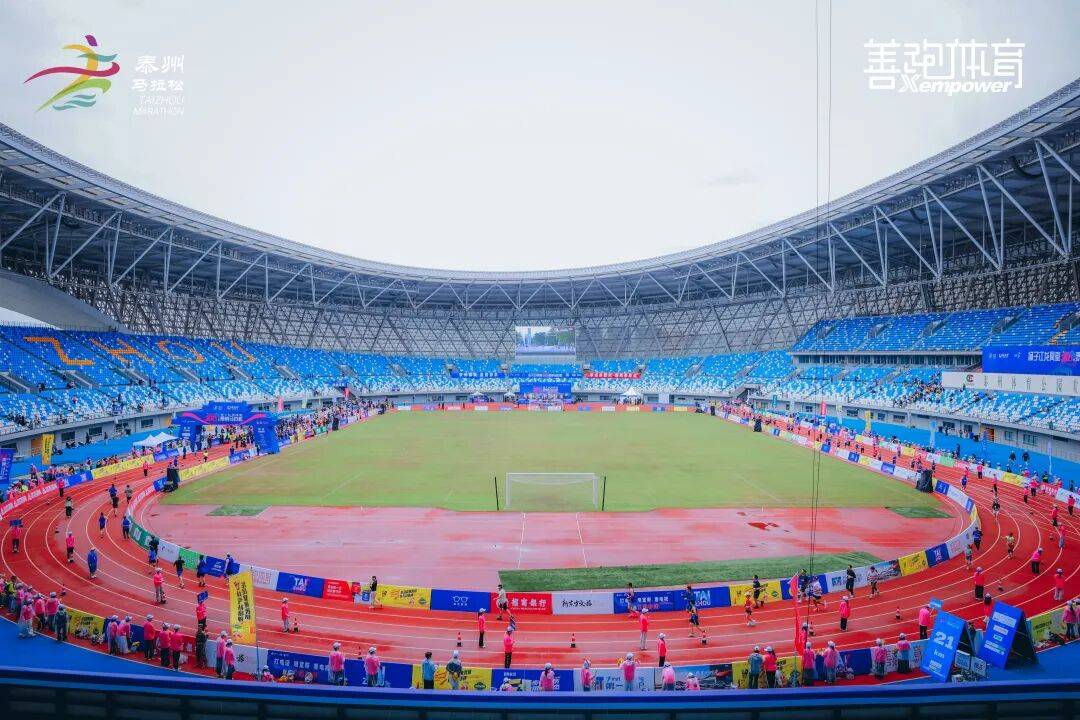 李政跃、钟佳萌破赛会纪录！2025泰州马拉松圆满举办