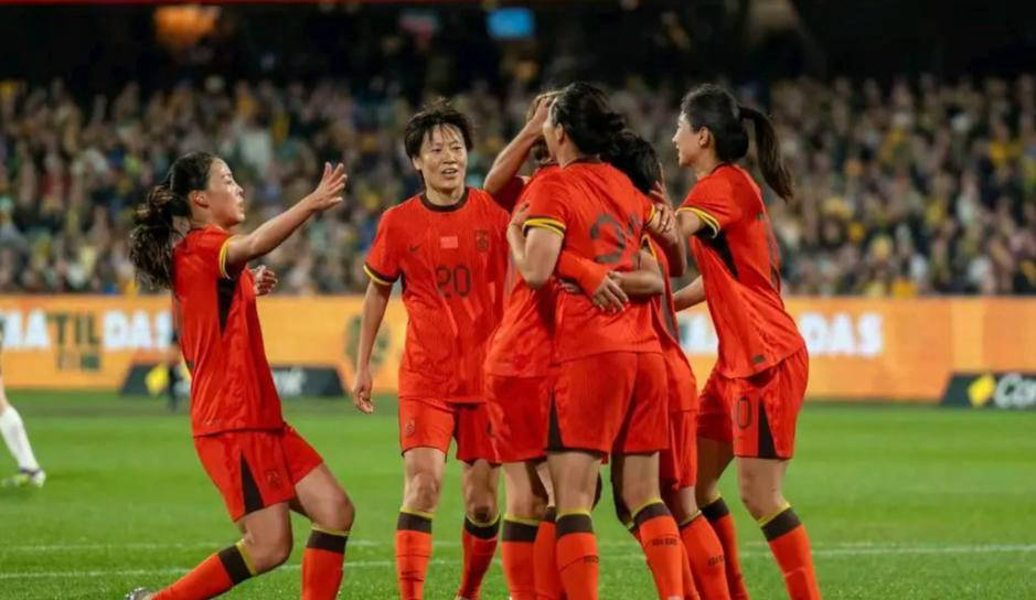 女足世界杯揭幕战惨败0-3足球直播-NBA直播_英超_世界杯体育【超清在线观看】！东道主被巴西横扫中国队备战首秀