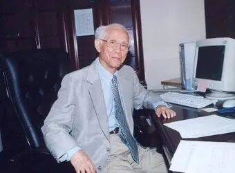 杨振宁去世，世人为何如此动容