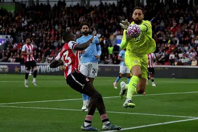 “欧冠-比利亚雷亚尔VS曼城：天降门神争冠