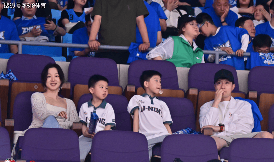 原创             可爱!马龙:我不太辅导两个孩子写作业 我光负责小孩体育方面的事