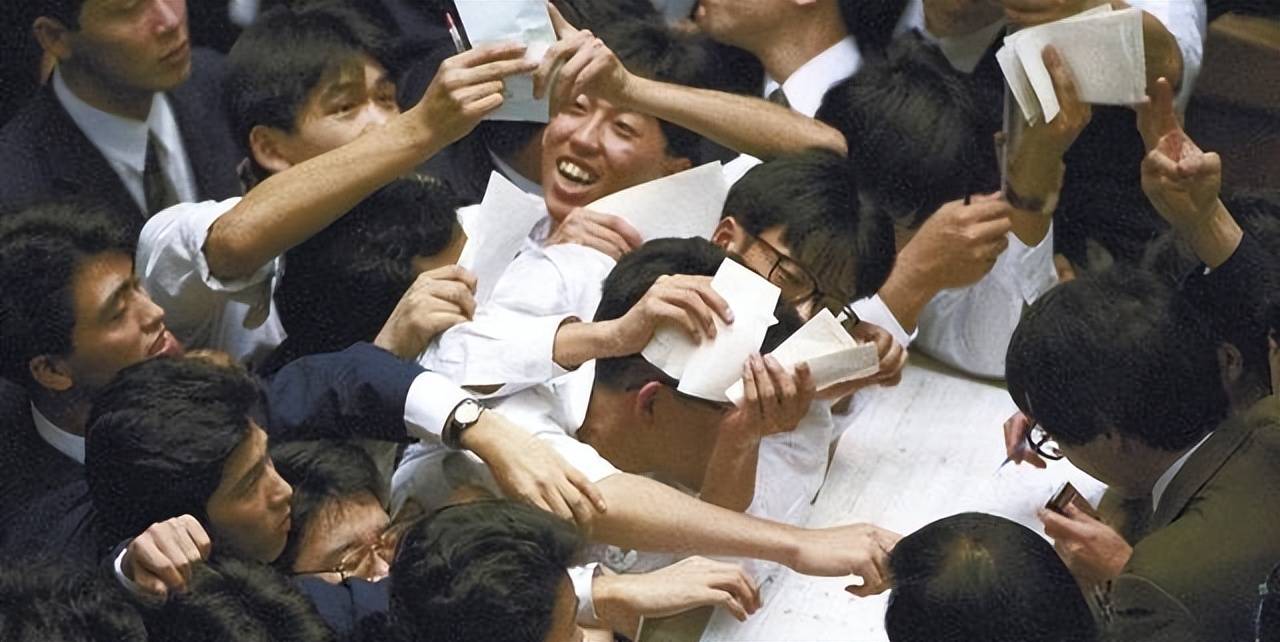 中美之间似乎正在复制美日广场协议,美元继续升值对美国是灾难