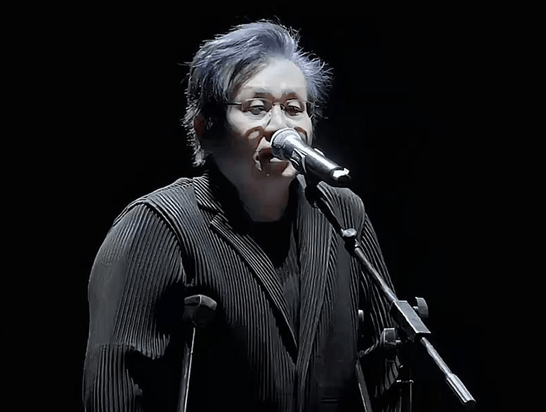 郑智化再次发文吐槽大陆机场,坦言心灰意冷萌生退意,评论区翻车