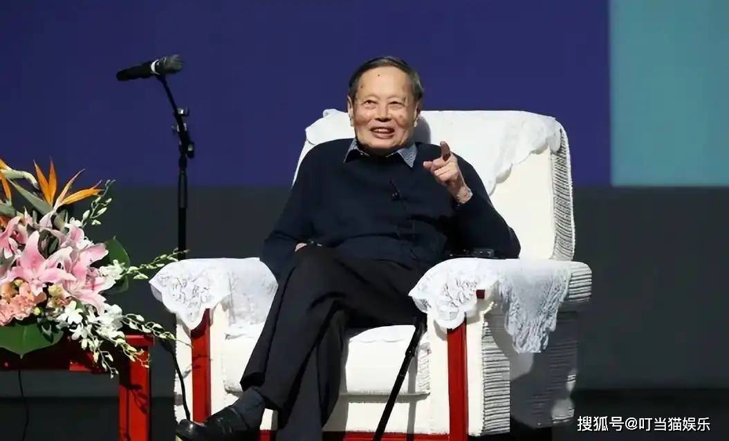 原创             杨振宁离世8天,翁帆因一个表情甩掉大黑锅,杜致礼妹妹说得太对