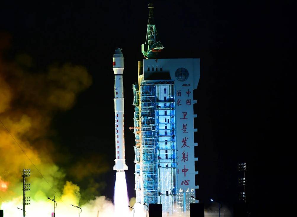 中国将率先部署卫星雷达,全天候跟踪美军五代机!彻底终结隐身时代?