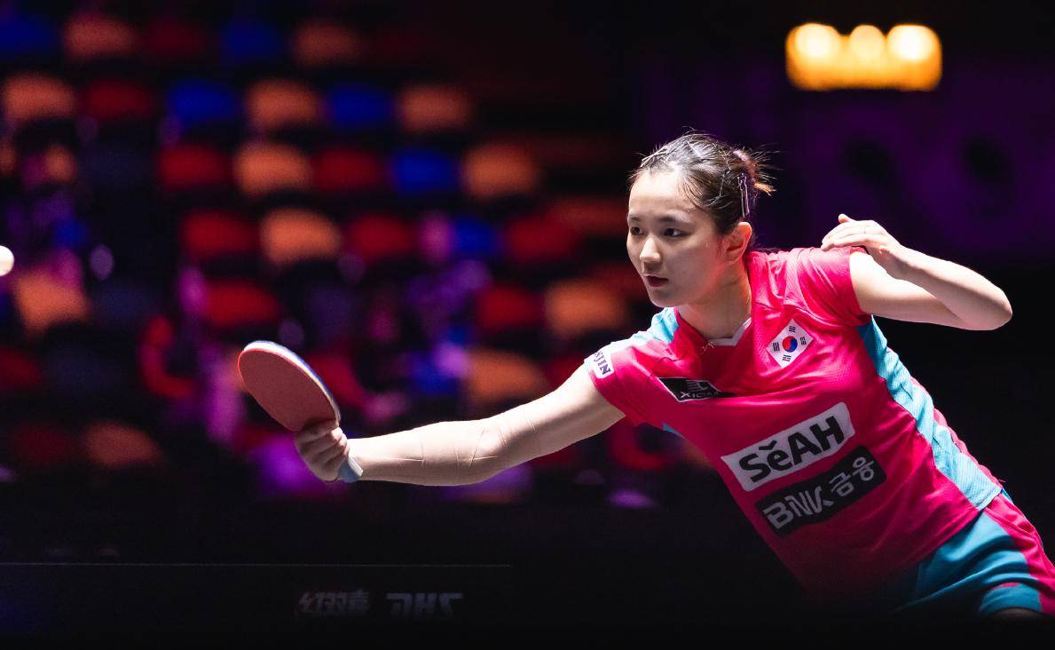 原创             世界第4轰然倒地！蒯曼2-3不敌韩国美少女，国乒遭遇四连败