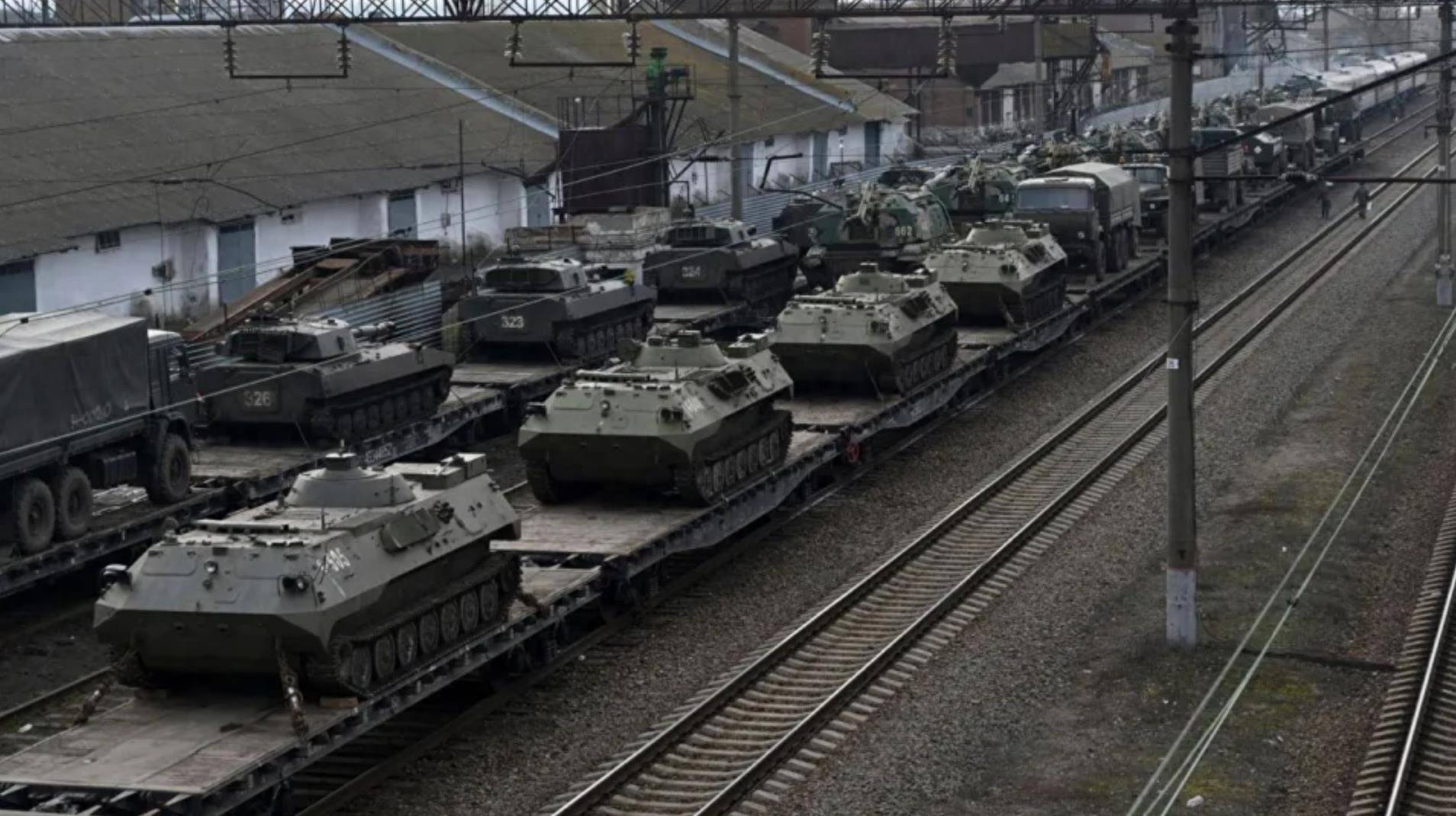 乌军督战队压阵,红军城乌军依托矿场死守阵地,俄军炸毁通风井