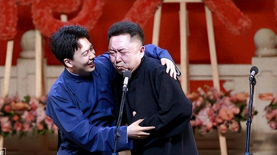 郭麒麟从德云社离开后,与亲妈一起生活,世上还是只有妈妈好