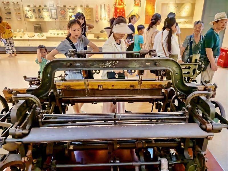 “苏超”决赛双城记——“头马”南通与“黑马”泰州