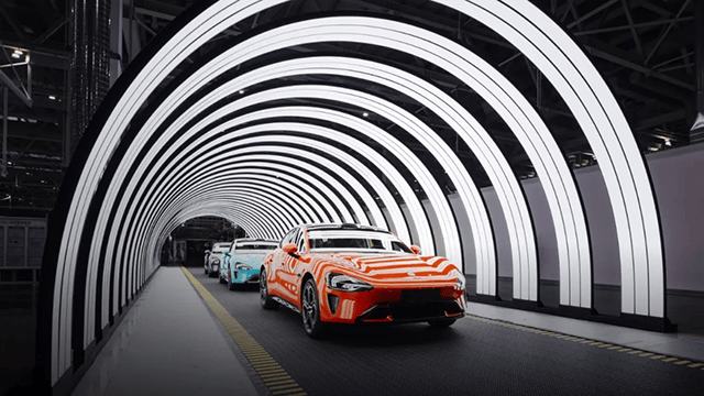 【汽车人】市值蒸发2800亿，小米汽车陷信任危机