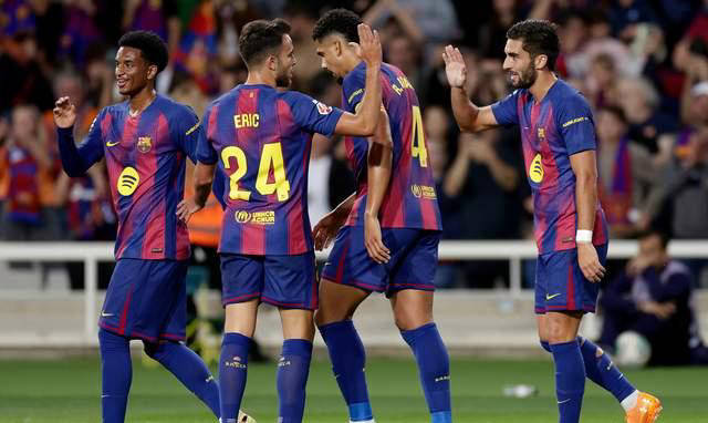 “巴萨11名球员破门进攻火力超越皇马西班牙