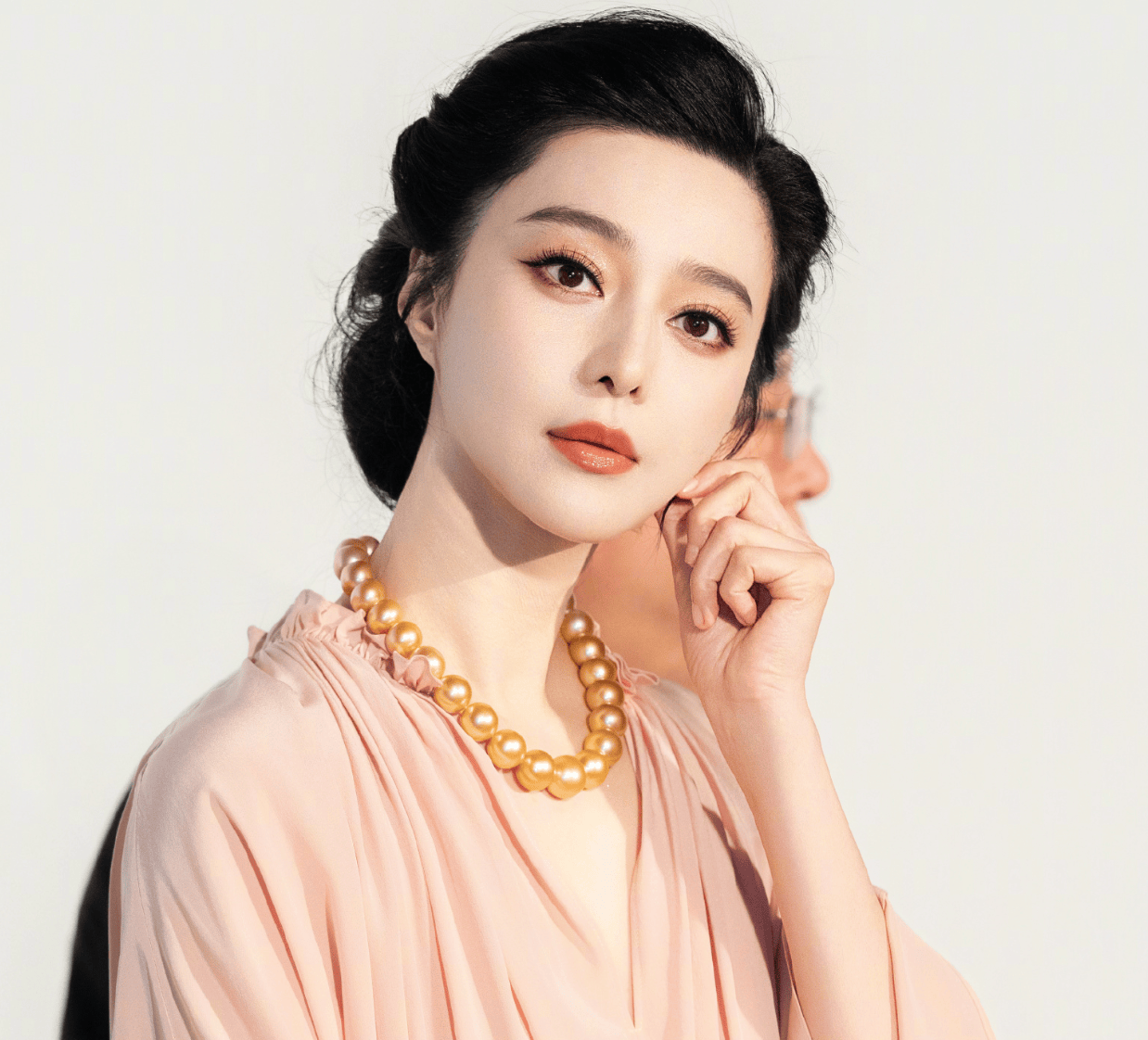 范冰冰采访惹争议！称中国电影缺乏多样性，网友：你最没资格评论