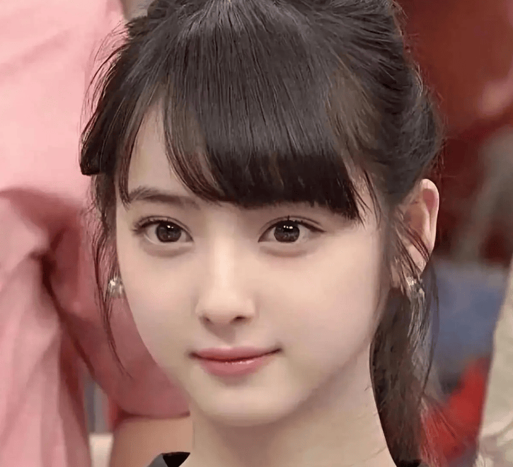 原创             日本推出高仿真“伴侣型”机器人，皮肤逼真引热议