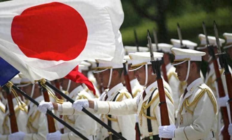 自卫队9天中国3地行，高市没想到，中方敞开三处军事要地，供10名日本干部参观！