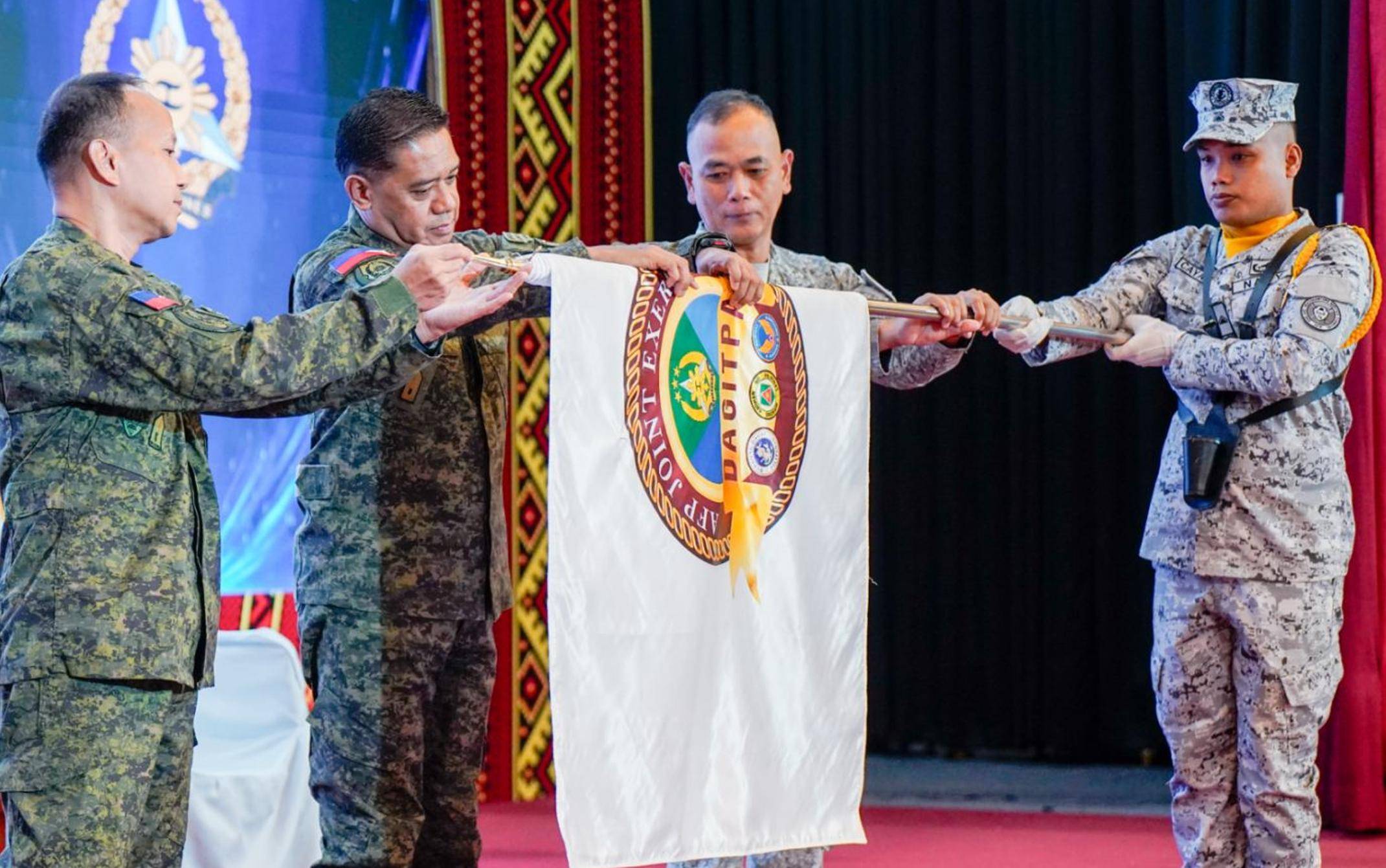 菲律宾在中业岛大型军演测试,菲高官:若冲突爆发,需独自坚守至少一个月!