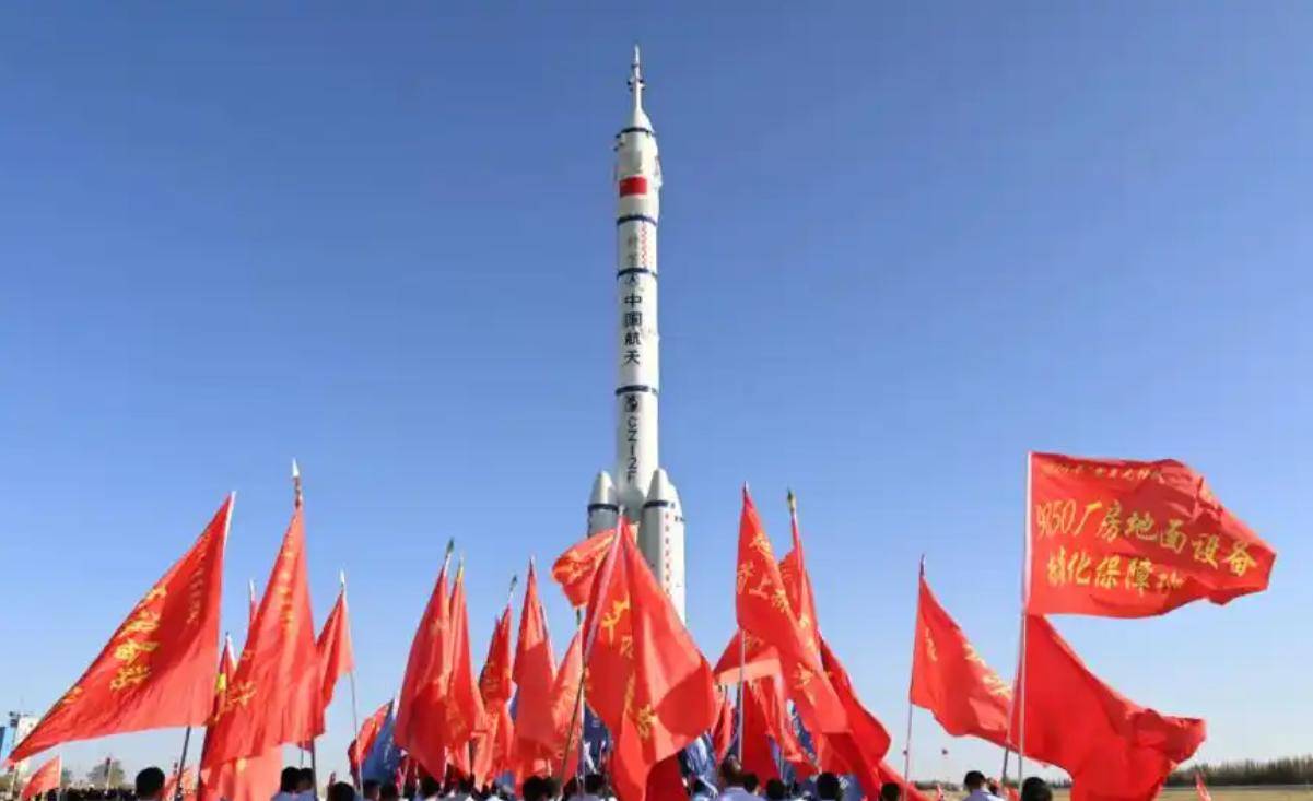 原创 惊险操作!天宫接口承压?神舟二十号紧急升空速返