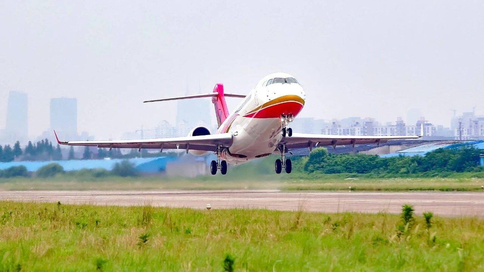 柬埔寨大手笔！购买20架中国客机后，战略黄金储备存入中国，提前支付50%定金