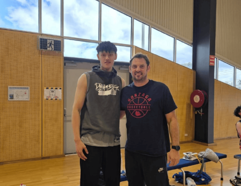 NBA职业联赛中文官网__实时赛程比分+球队资讯不打CBA了？曾凡博收到澳洲球队邀约预计回归国家队！