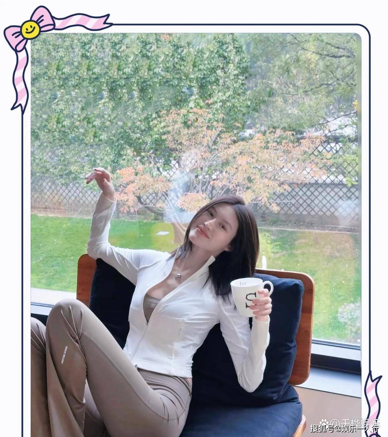 何穗晒产后照片，事业线变化惊呆网友！陈伟霆妈妈抵达北京探望