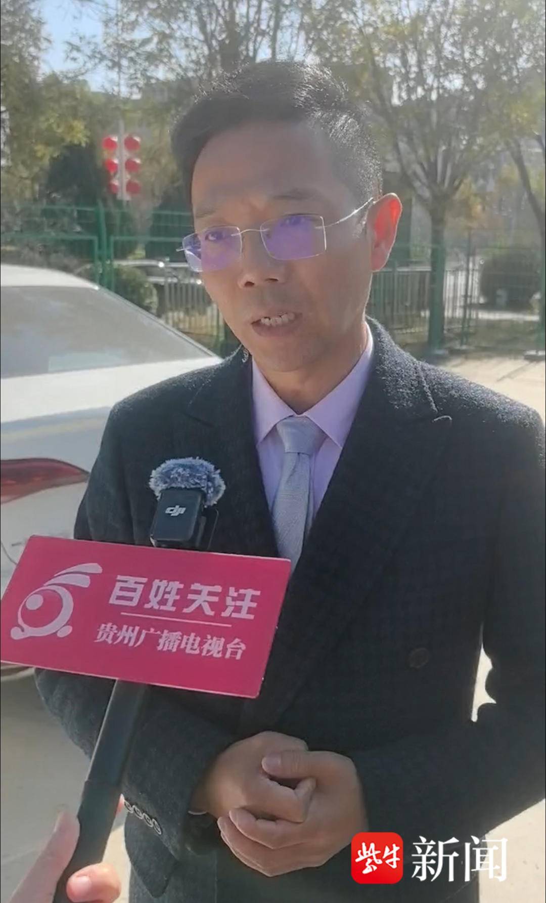 狗咬邻居被摔死后主人上门打砸遭反杀，该案一审未当庭宣判，检方认为被告人系防卫过当