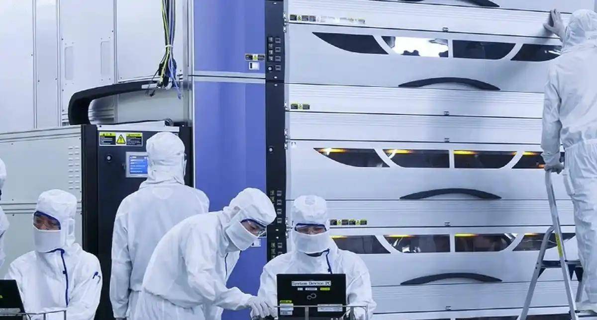 让中国光刻机“变成废铁”,日本对华下狠手,外媒:比美国人还绝