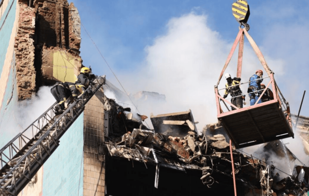 泽连斯基要和美国拼了，乌克兰宁愿鱼死网破，也绝不接受胜利属于俄罗斯