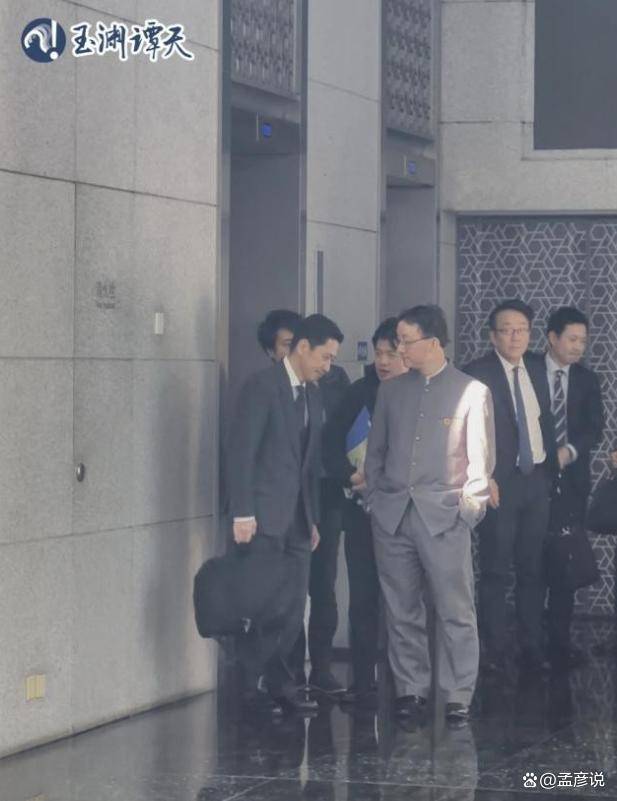 高市搞事，支持率不降反增，5成民众支持动武，四大战区重磅发声