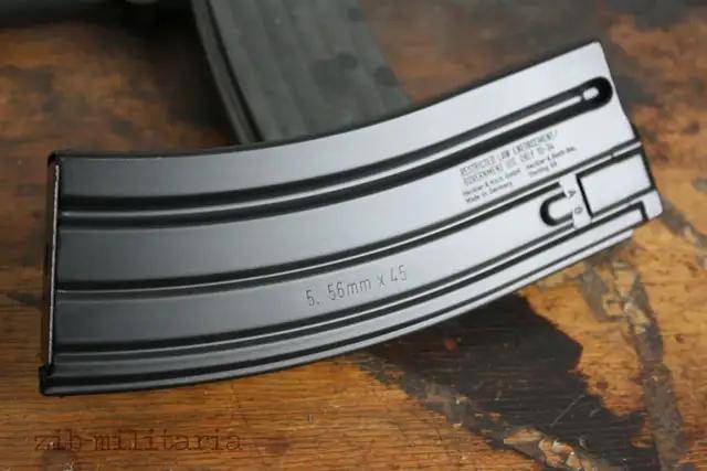 到底想要啥枪?刚淘汰HK416,美国海豹六队又要换新枪?