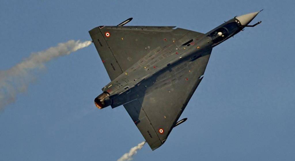 亚美尼亚放弃12亿美元订单！光辉战机坠毁，扯下印度最后的遮羞布，多年辛苦泡汤了