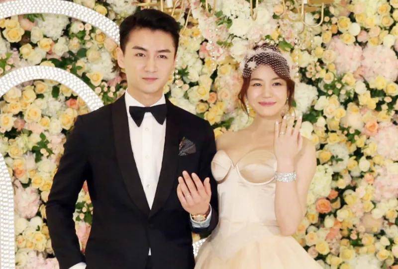 陈晓疑回应暴瘦状态，换掉用了11年的神雕背景图，彻底跟过去告别