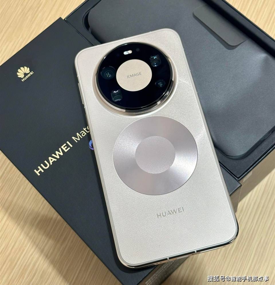 原创             华为Mate100设计曝光：双环+100标识，这颜值能打败iPhone吗？