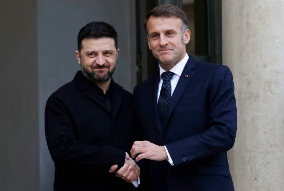 马克龙会面泽连斯基：乌克兰和欧洲必须上谈判桌