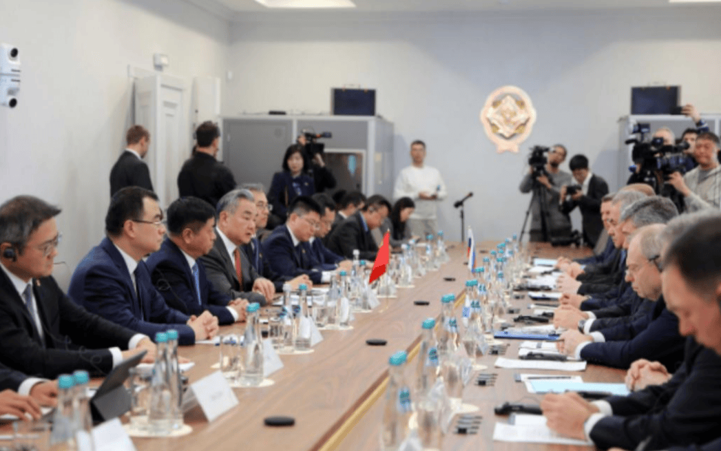 中俄就日本进行战略对表，措辞前所未有直白：斩杀军国主义“九头蛇”！