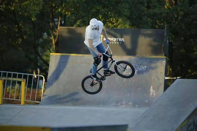 环境 - 户型价格地址楼盘详情配套电话交房时间配套楼盘百科冰球突破技巧建发海宸 (建发海宸售楼处) 销售中心电话 -(图26)