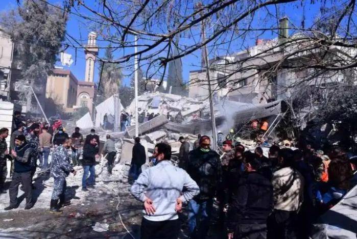 一旦爆发大战，普通老百姓是待在城市安全，还是躲到山区好？