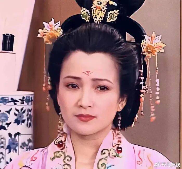 林妹妹悼念秦可卿!陶慧敏:何晴对我的恩情一直铭记于心